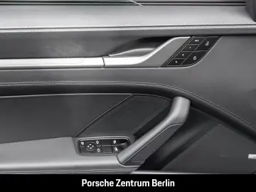 Porsche 992 911 Targa 4S BOSE Sport exhaust