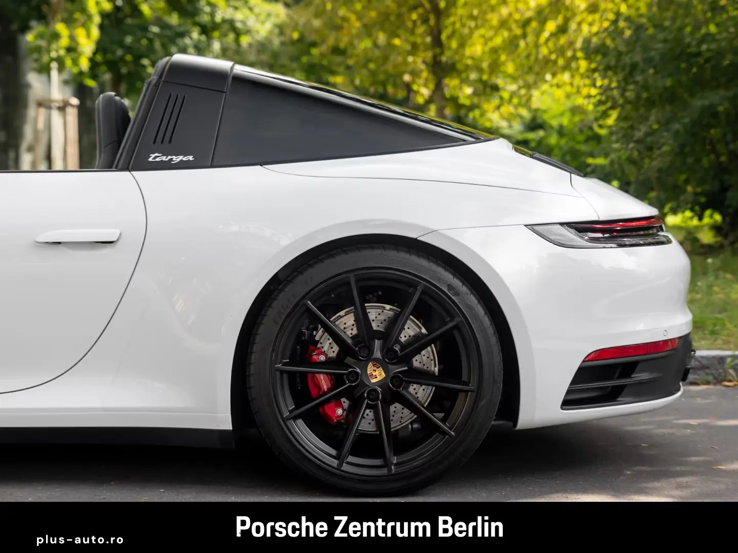 Porsche 992 911 Targa 4S BOSE Sport exhaust