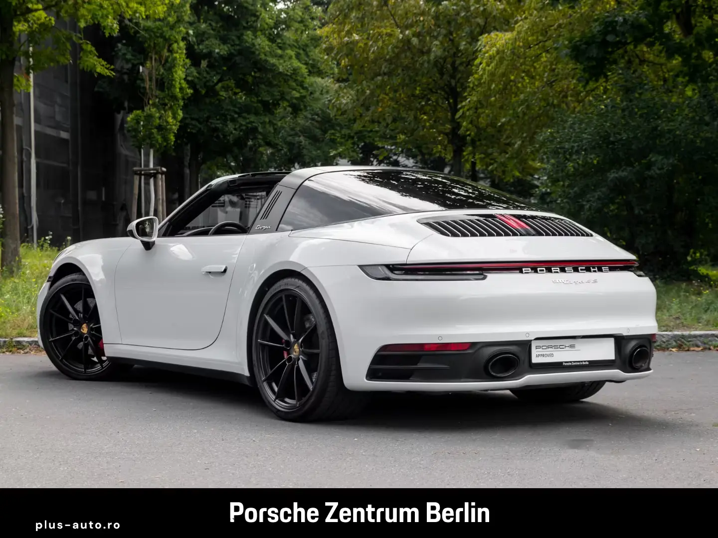 Porsche 992 911 Targa 4S BOSE Sport exhaust