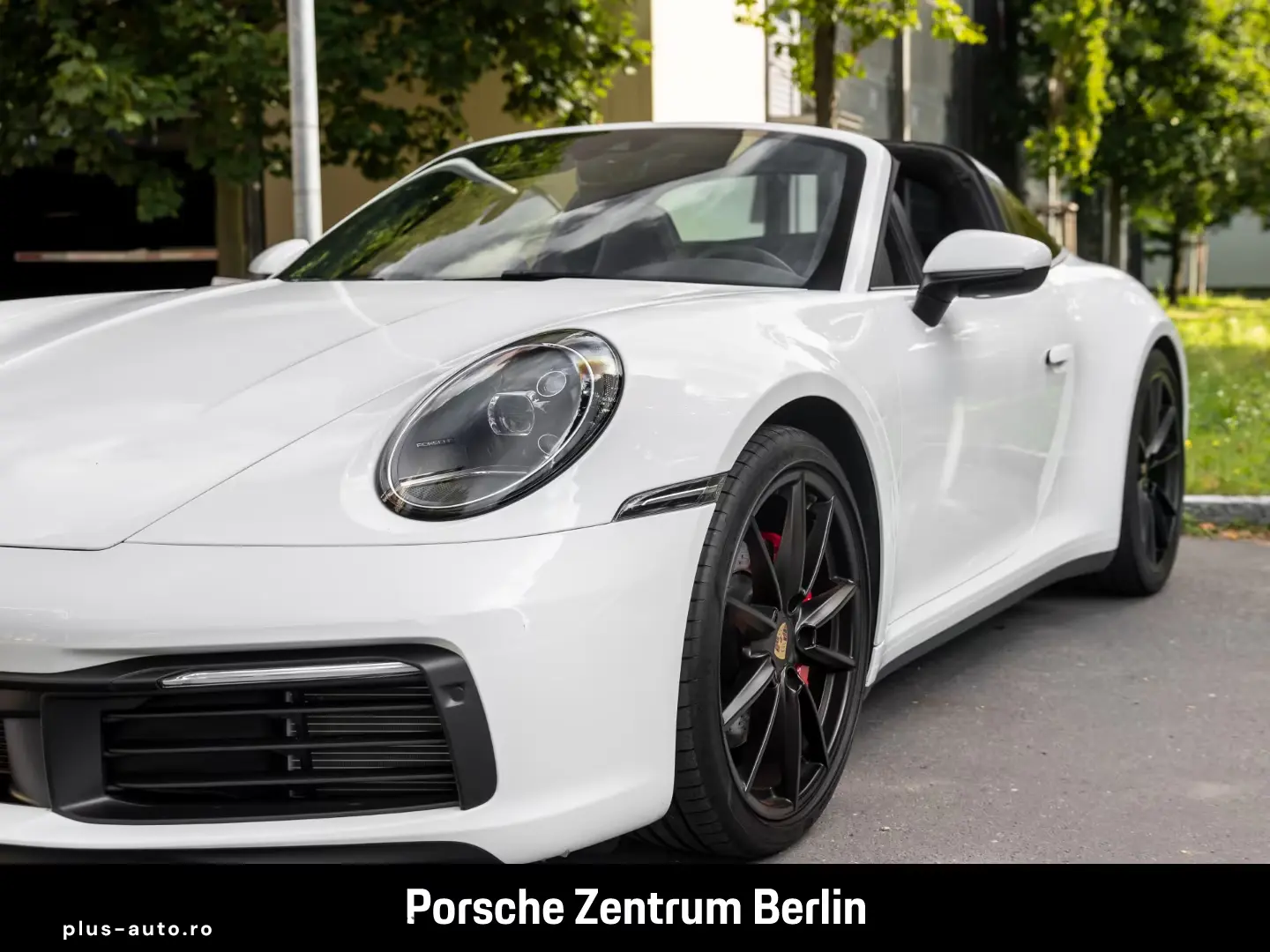 Porsche 992 911 Targa 4S BOSE Sport exhaust