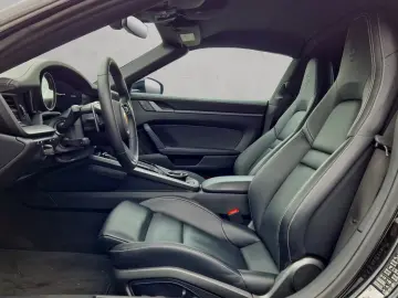 Porsche 992 Targa 4S