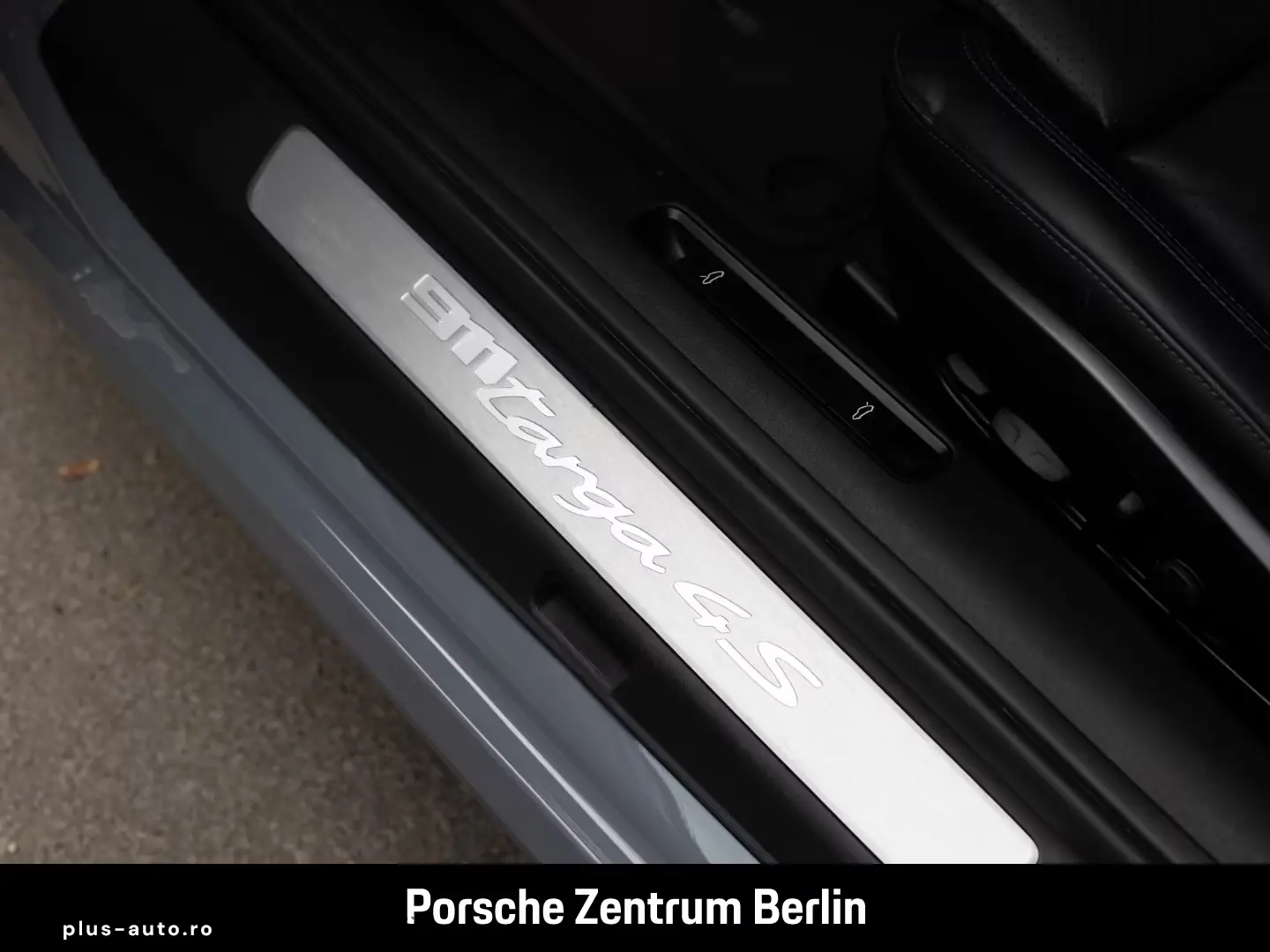 Porsche 992 911 Targa 4S Sport Exhaust