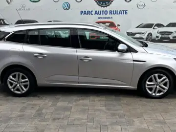 Renault MEGANE 2017 10 1 5