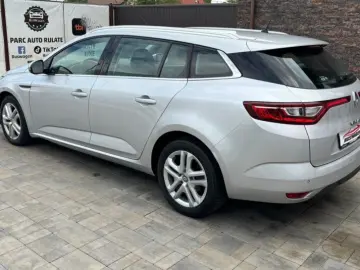 Renault MEGANE 2017 10 1 5