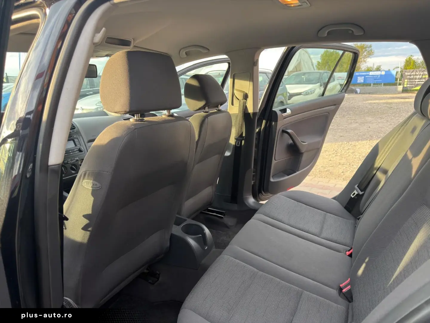 Volkswagen Golf 5 2005 1.4L Benzină