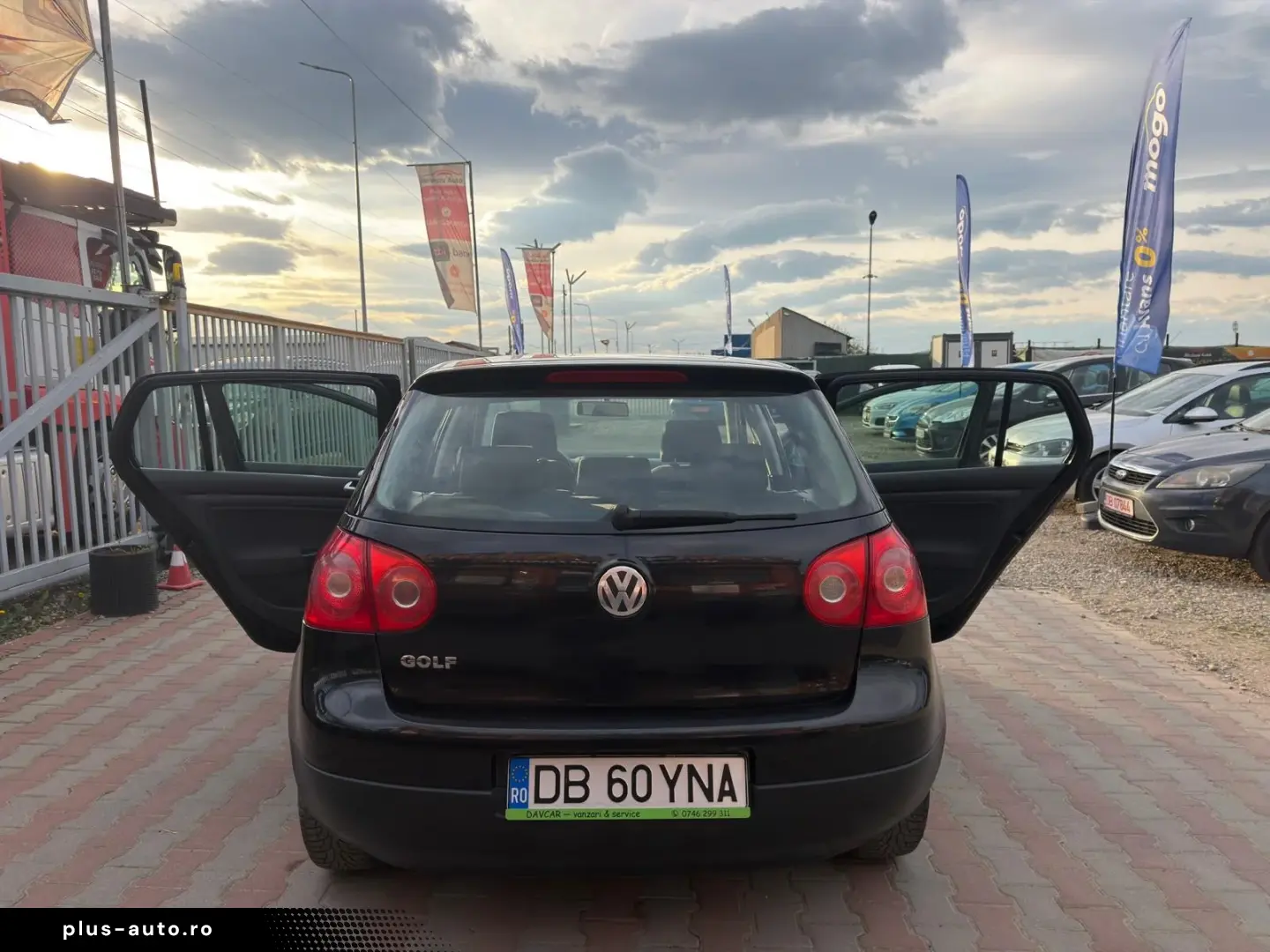 Volkswagen Golf 5 2005 1.4L Benzină