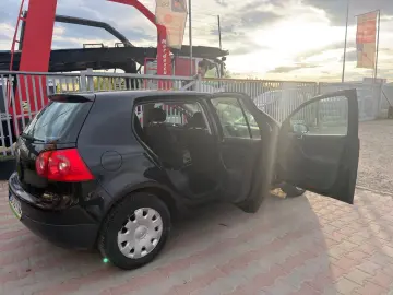 Volkswagen Golf 5 2005 1.4L Benzină