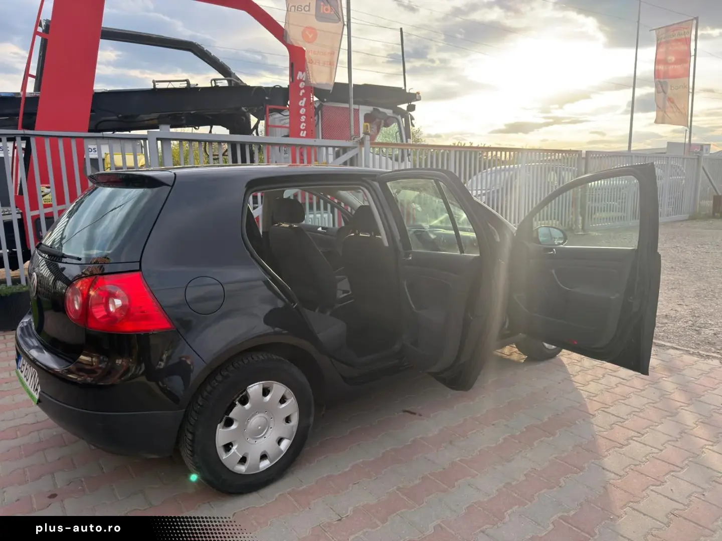 Volkswagen Golf 5 2005 1.4L Benzină