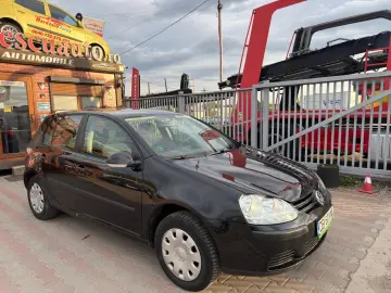 Volkswagen Golf 5 2005 1.4L Benzină