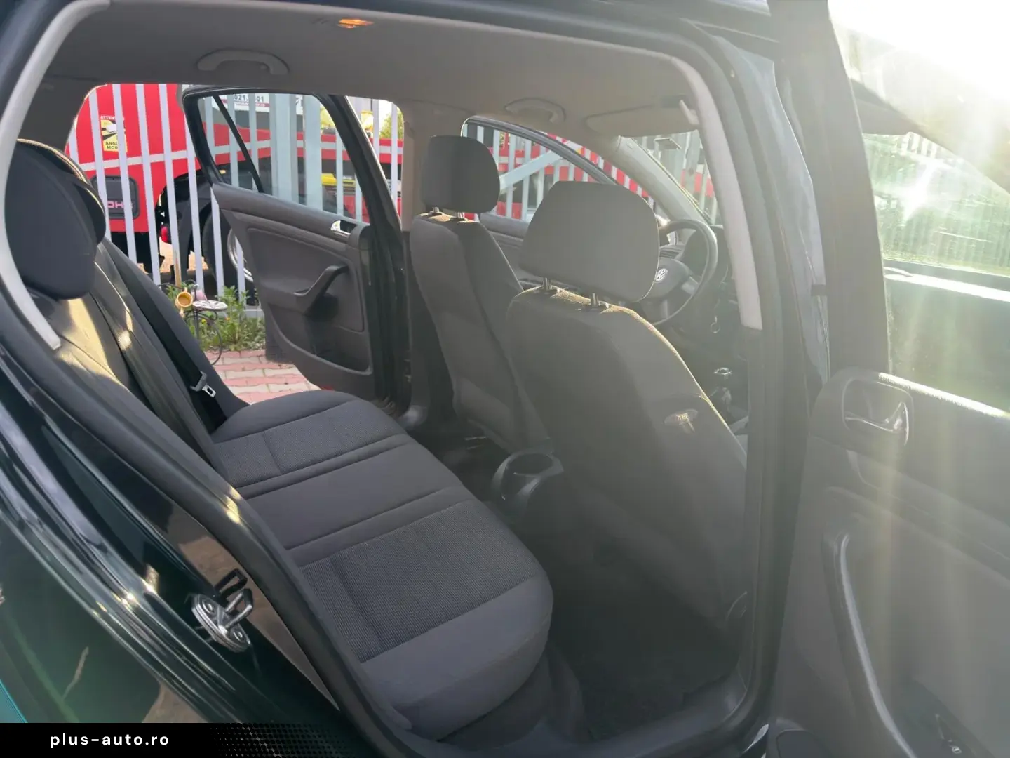 Volkswagen Golf 5 2005 1.4L Benzină