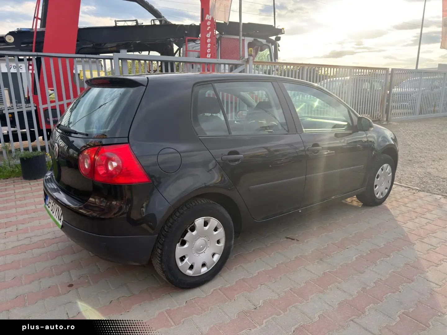 Volkswagen Golf 5 2005 1.4L Benzină