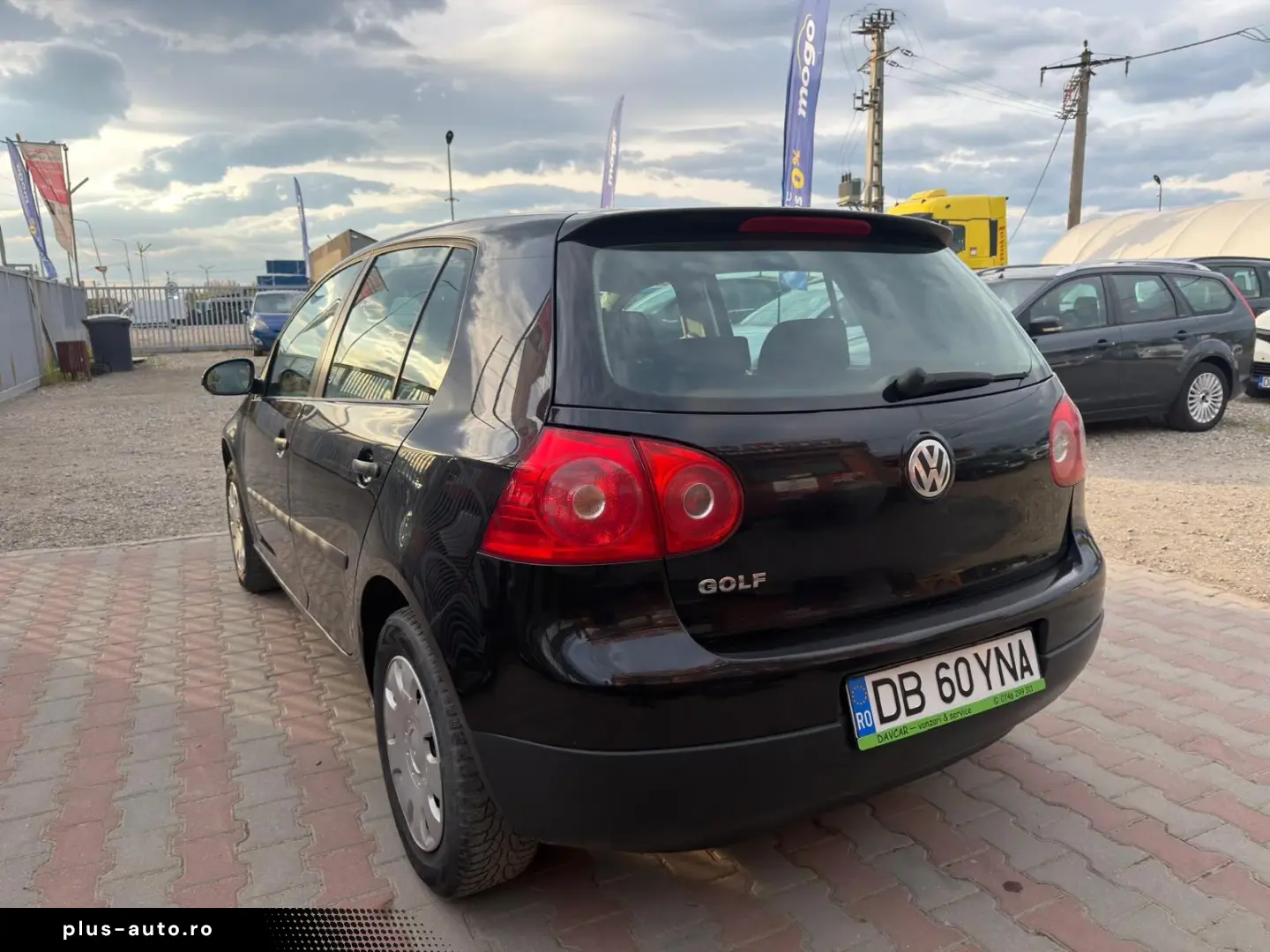 Volkswagen Golf 5 2005 1.4L Benzină