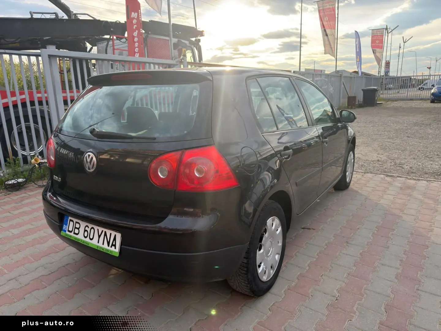 Volkswagen Golf 5 2005 1.4L Benzină