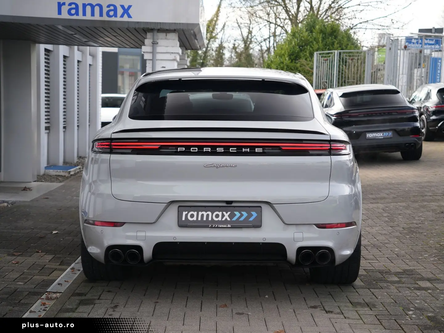 PORSCHE E-Hybrid Coupé SPORTDESIGN