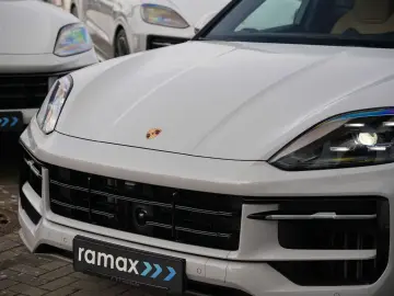 PORSCHE E-Hybrid Coupé SPORTDESIGN