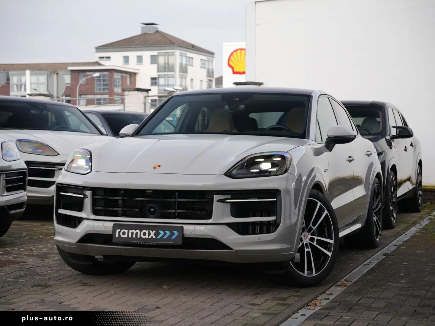 PORSCHE E-Hybrid Coupé SPORTDESIGN