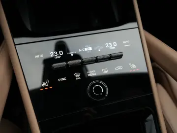 PORSCHE E-Hybrid Coupé SPORTDESIGN