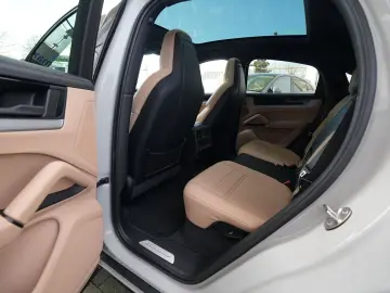 PORSCHE E-Hybrid Coupé SPORTDESIGN