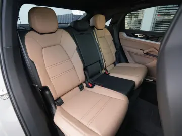 PORSCHE E-Hybrid Coupé SPORTDESIGN