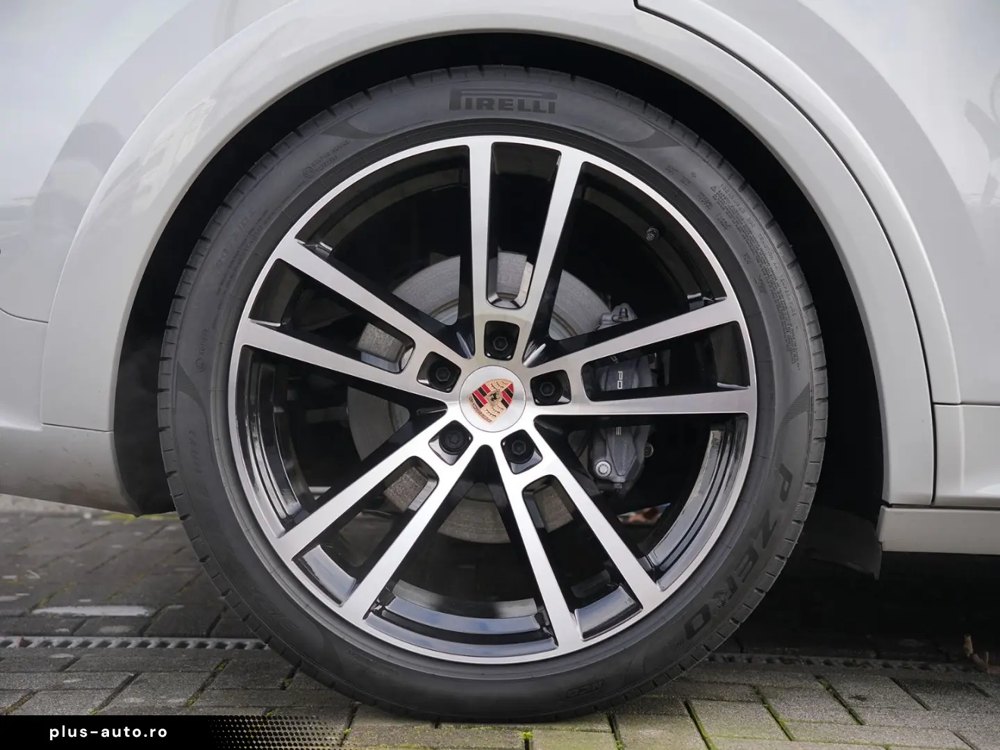 PORSCHE E-Hybrid Coupé SPORTDESIGN