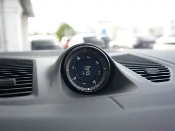 PORSCHE E-Hybrid Coupé SPORTDESIGN