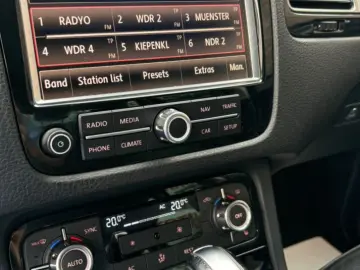 Volkswagen TOUAREG 2012