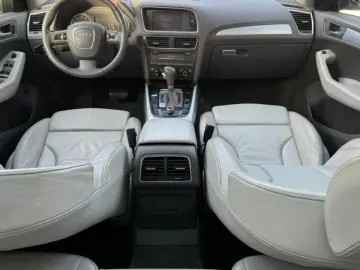 Audi Q5 2009 2 0 Benzina