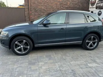 Audi Q5 2009 2 0 Benzina