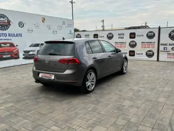 Volkswagen GOLF 2013
