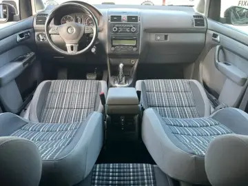 Volkswagen TOURAN Cross
