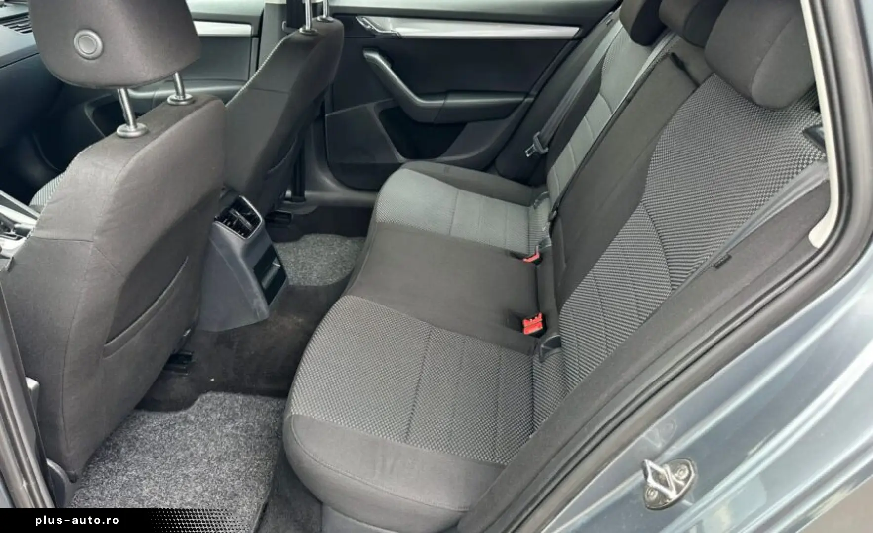 Skoda OCTAVIA 2013 1 2