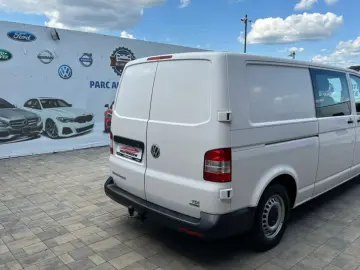 VOLKSWAGEN Transporter 2013