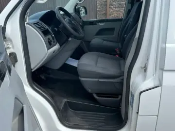 VOLKSWAGEN Transporter 2013