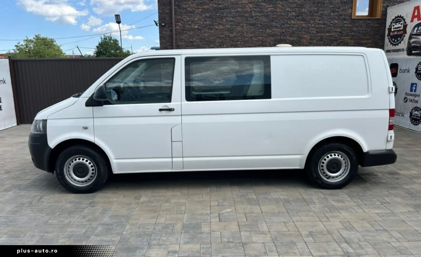 VOLKSWAGEN Transporter 2013