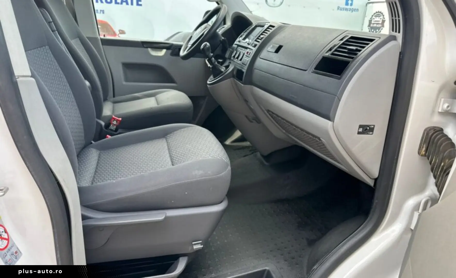 VOLKSWAGEN Transporter 2013