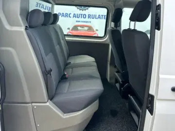VOLKSWAGEN Transporter 2013