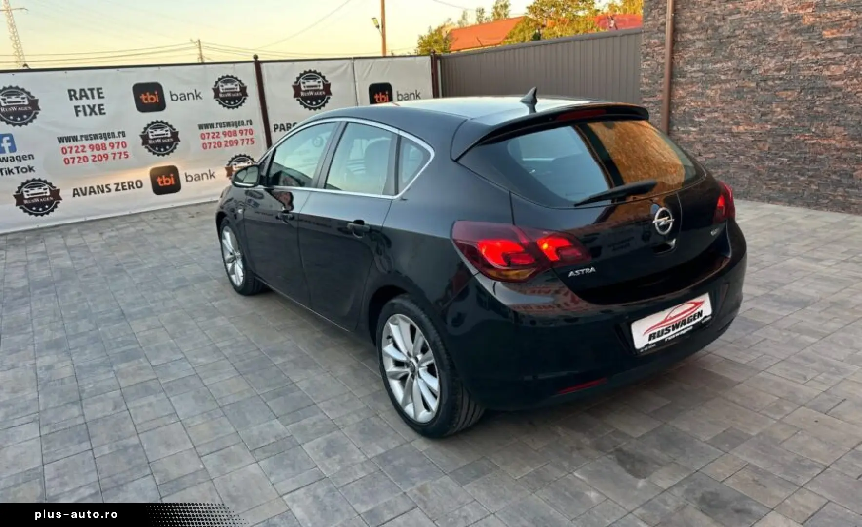 Opel Astra 2009  12