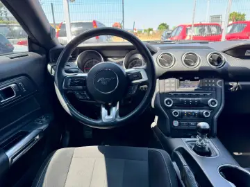 Ford Mustang Gen-Vi-2015