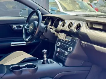 Ford Mustang Gen-Vi-2015