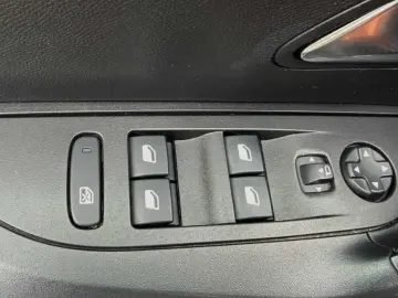 Peugeot 2008 Gen-Ii-2019