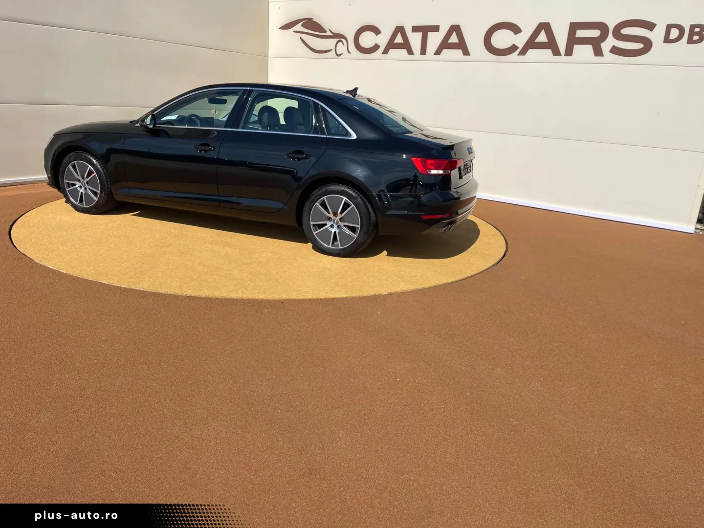 Audi A4 2.0TDI  190CP  Quattro  BI-Xenon  Navi  Cockpit  Pie