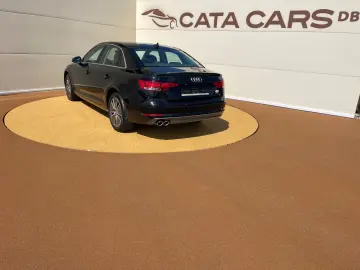 Audi A4 2.0TDI  190CP  Quattro  BI-Xenon  Navi  Cockpit  Pie