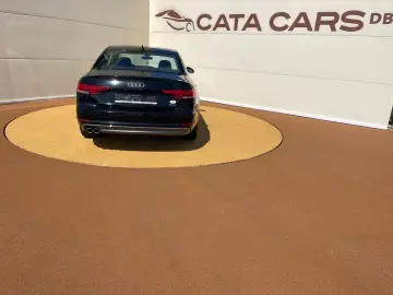 Audi A4 2.0TDI  190CP  Quattro  BI-Xenon  Navi  Cockpit  Pie