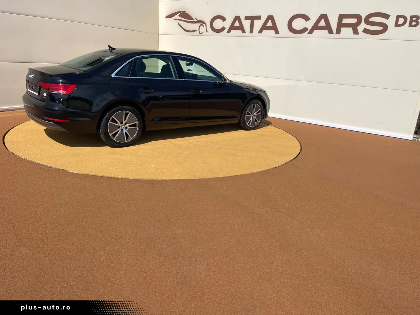 Audi A4 2.0TDI  190CP  Quattro  BI-Xenon  Navi  Cockpit  Pie