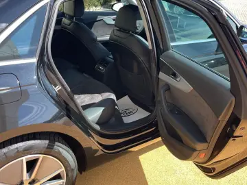 Audi A4 2.0TDI  190CP  Quattro  BI-Xenon  Navi  Cockpit  Pie