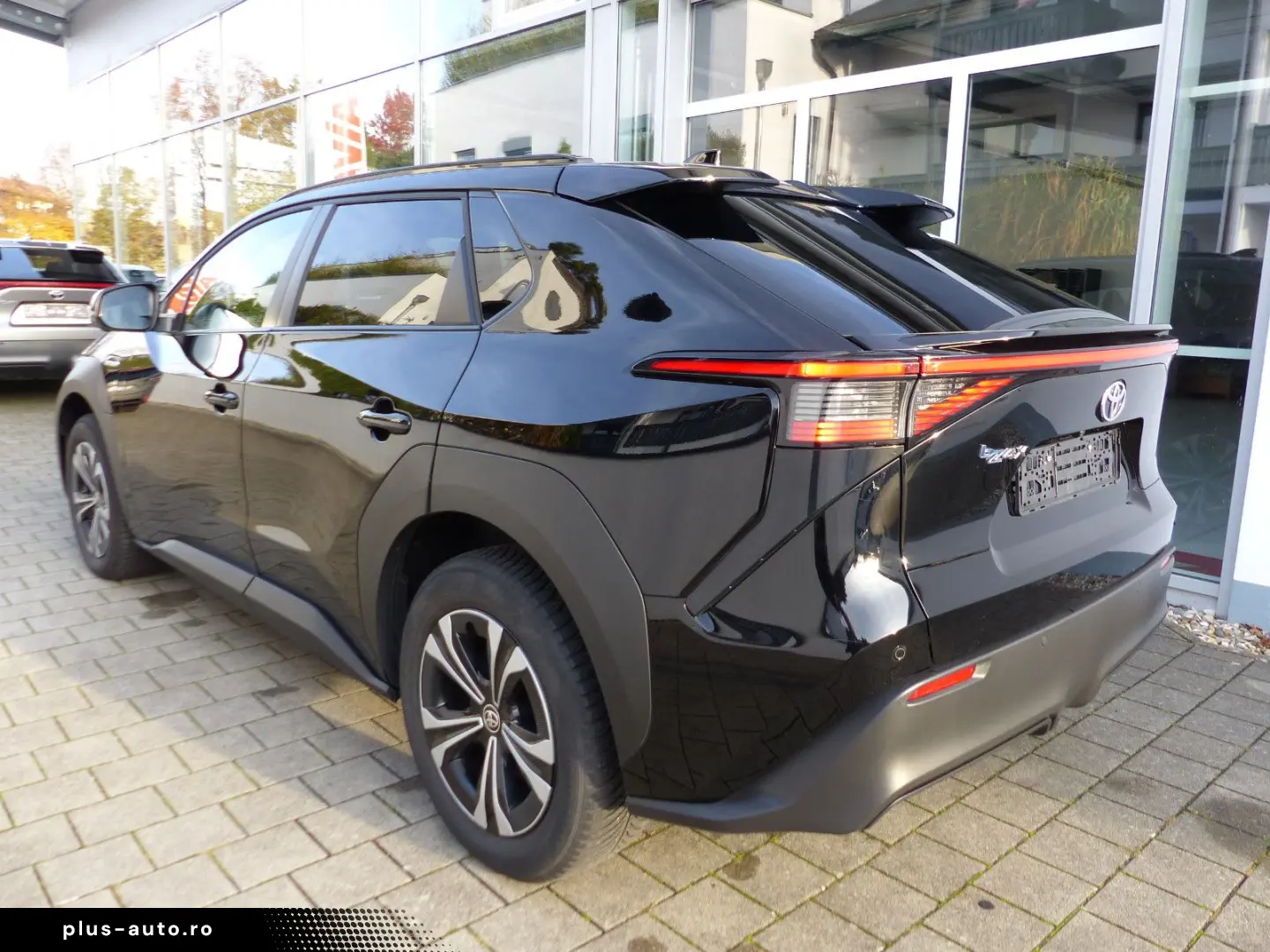 TOYOTA bZ4X Navi SHZ el.Heckkl.LED Schnell-Ladefunk