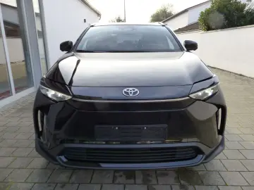 TOYOTA bZ4X Navi SHZ el.Heckkl.LED Schnell-Ladefunk