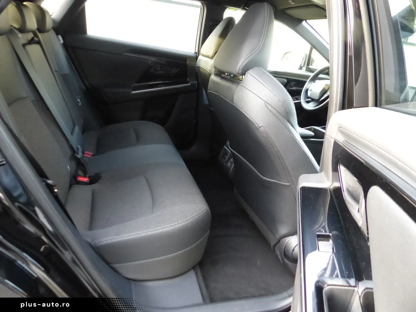 TOYOTA bZ4X Navi SHZ el.Heckkl.LED Schnell-Ladefunk