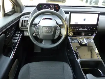 TOYOTA bZ4X Navi SHZ el.Heckkl.LED Schnell-Ladefunk