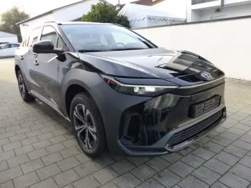 TOYOTA bZ4X Navi SHZ el.Heckkl.LED Schnell-Ladefunk